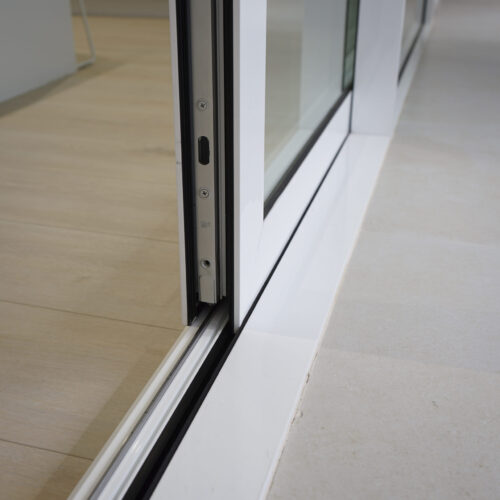 ventana aluminio metalcrismar cortizo